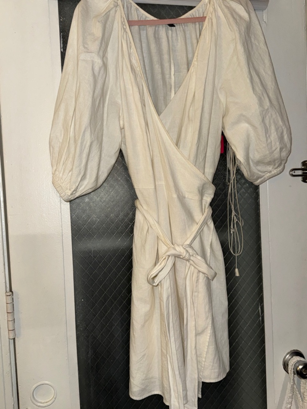 Banana Republic Women's Cream Linen Wrap Dress with Puff Sleeves